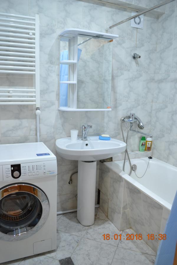Apartment On Ikalto 8 Tbilisi Luaran gambar
